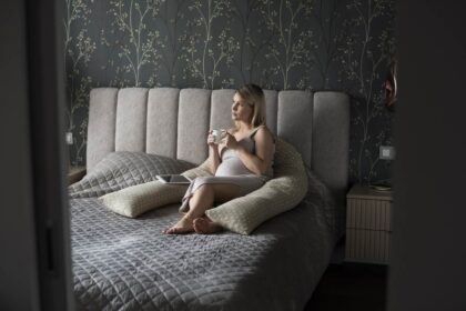 jaka tapeta do małej sypialni