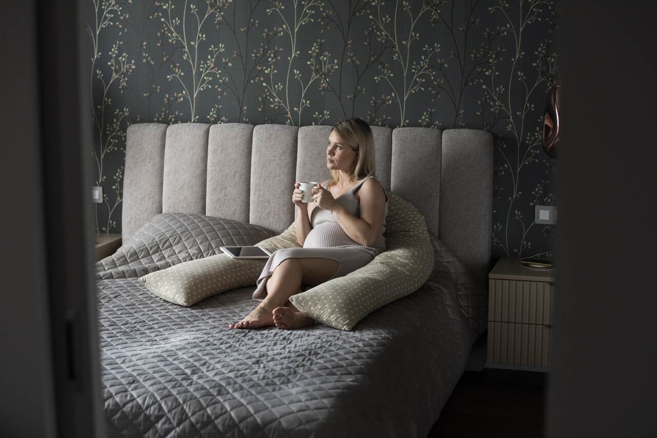 jaka tapeta do małej sypialni